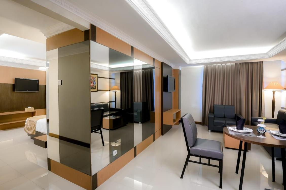 Hotel D'senopati Malioboro Grand 3*